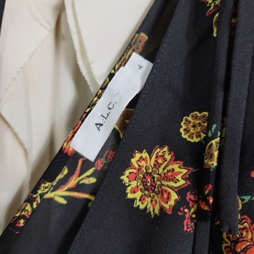 A.L.C. Clara Black Silk Shirt Moody Floral Print Short Flutter Sleeve 4 - Picture 5 of 10